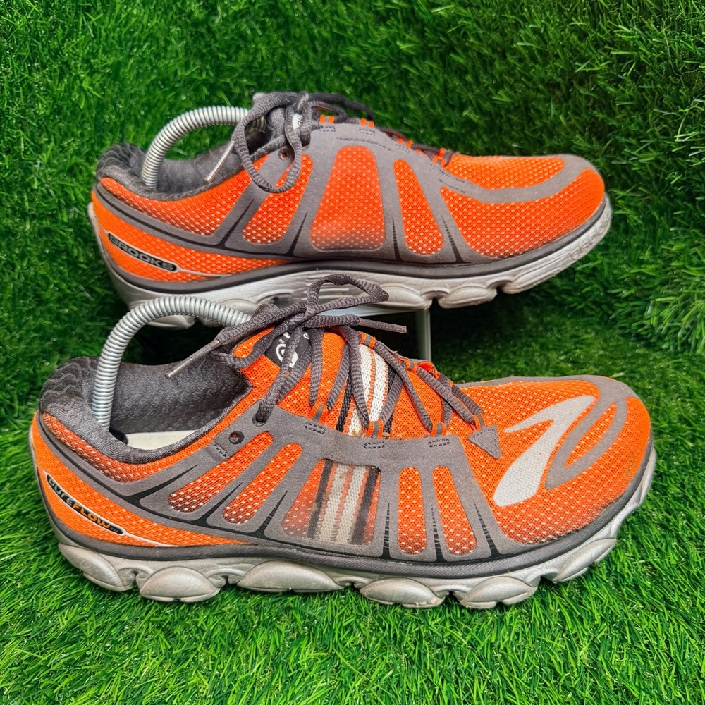Brooks Men's Orange and Gray Athletic Shoes